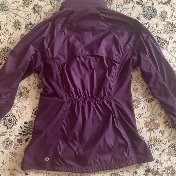 Lululemon jacket - Picture 12 of 17